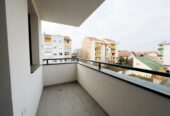 Na prodaju – četvorosoban stan, Novi Sad (Kiš Ernea 46), 77m2, II sprat